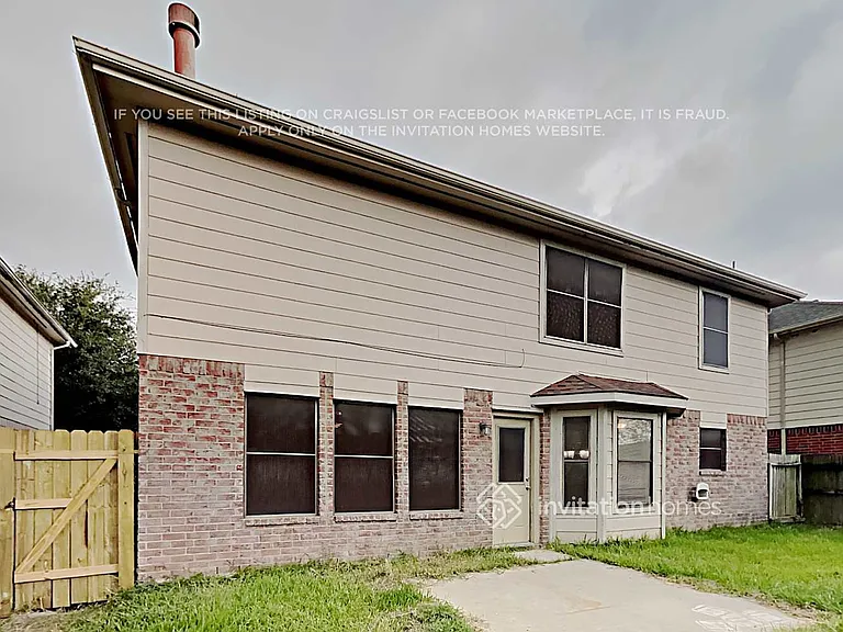 9818 Golden Prairie Ln — Photo 20