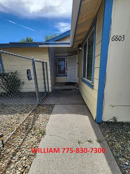 3 bed, 1080 sqft, $2,200 — Photo 1