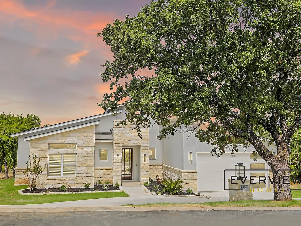 1314 Clayton Nolen Dr