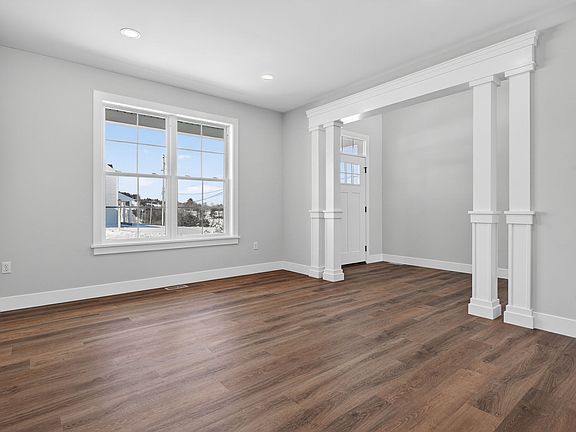 7th image of this home