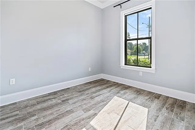 420 Waldo St — Photo 5
