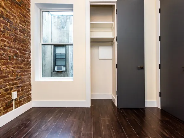 1869 Madison Street image 9 of 15