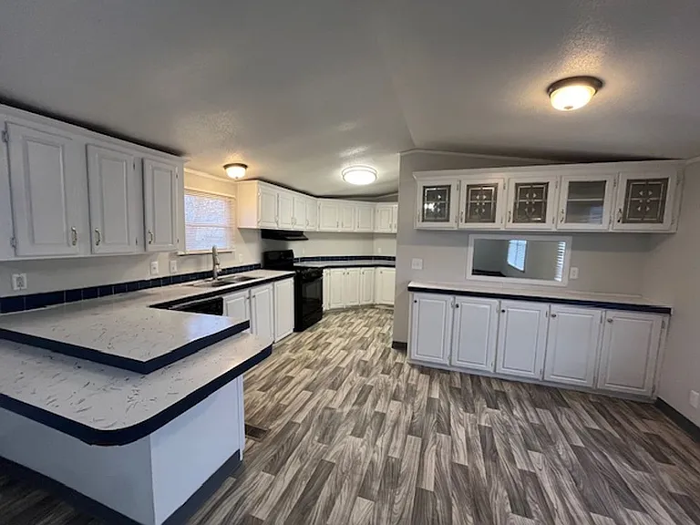 764 Wilson Dr — Photo 1