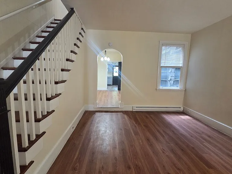 721 W Market St — Photo 2
