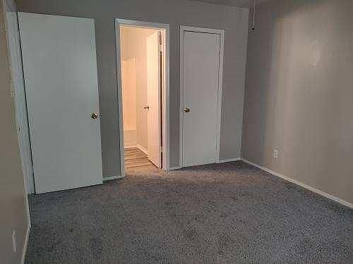 5th image of 110 Oakdale St APT 4
