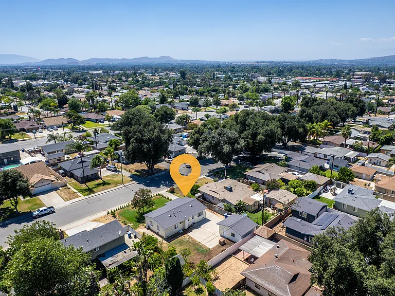 3005 Bautista St — Photo 18