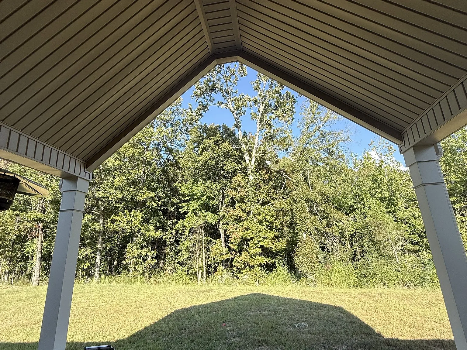 3 bed, 2.0 bath, 1624 sqft, $2,300 — Photo 4