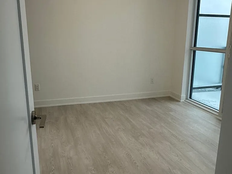 2545 Simcoe St N #917 — Photo 8