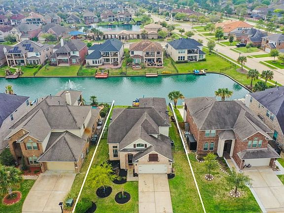 2nd image of 18123 Blues Point Dr