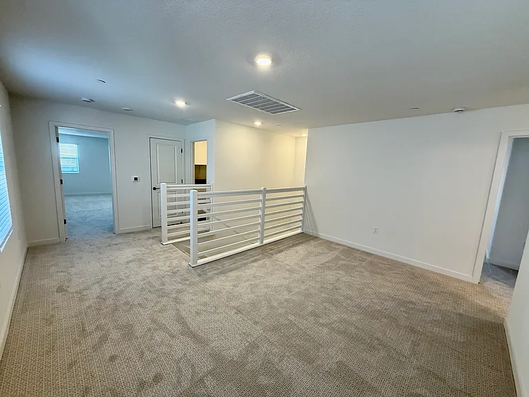 4581 Field View Dr — Photo 14