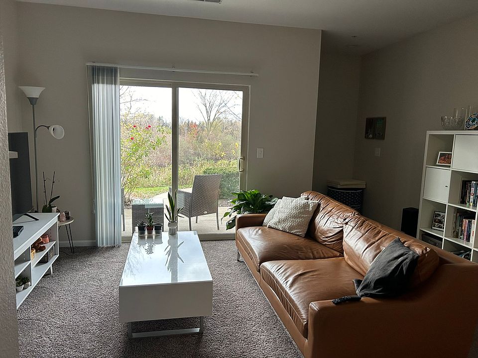 1st image of 3900 Flying Gulch Dr #6