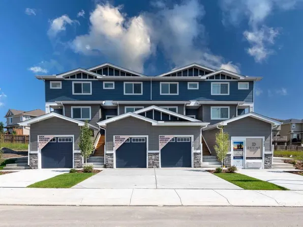 174 S Heritage Cir, Cochrane, AB T4C 3G9