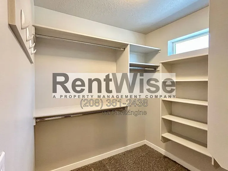 1897 N Justin Ave — Photo 11