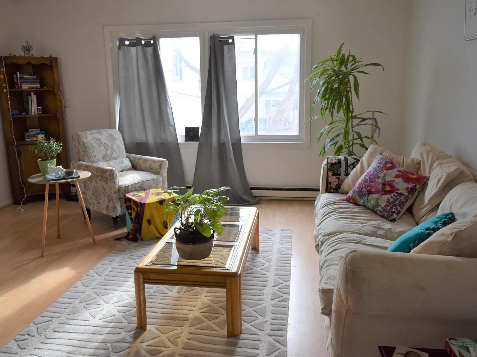 2 bed, 1300 sqft, $2,325 — Photo 4