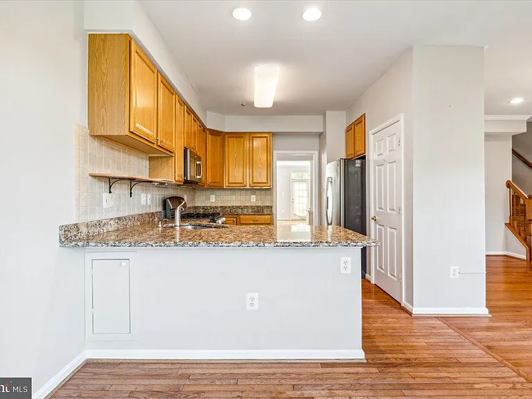 2442 Rippling Brook Rd — Photo 12