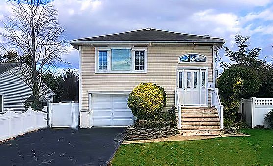 1st image of 6 Stillwater Ave