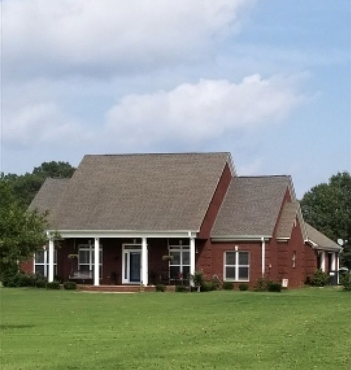 1st image of 760 Peete Ln