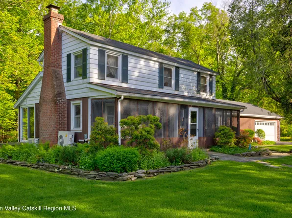 11 Dutchtown Road, Saugerties, NY 12477