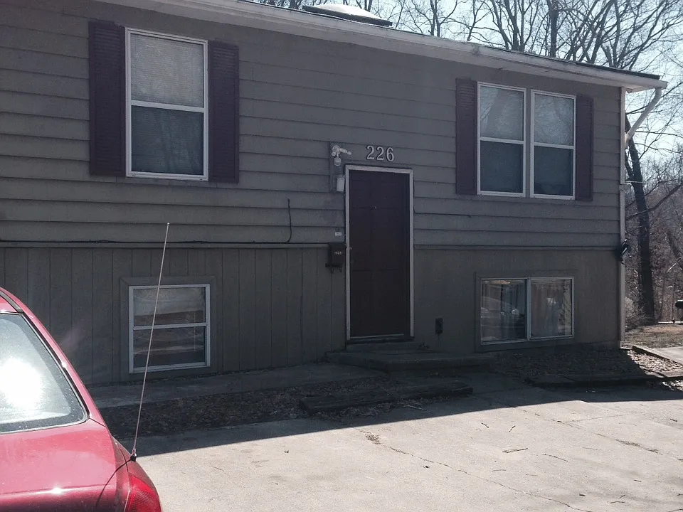 226 W Union St #A