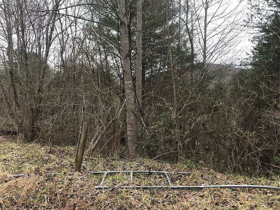 2nd image of 2897 Us Highway 441 S