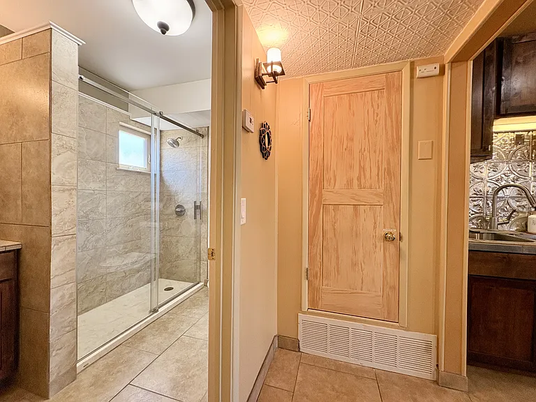 2819 N Woodland Ave #1 — Photo 14