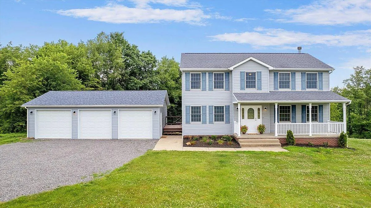 3251 Grandview Rd — Photo 1