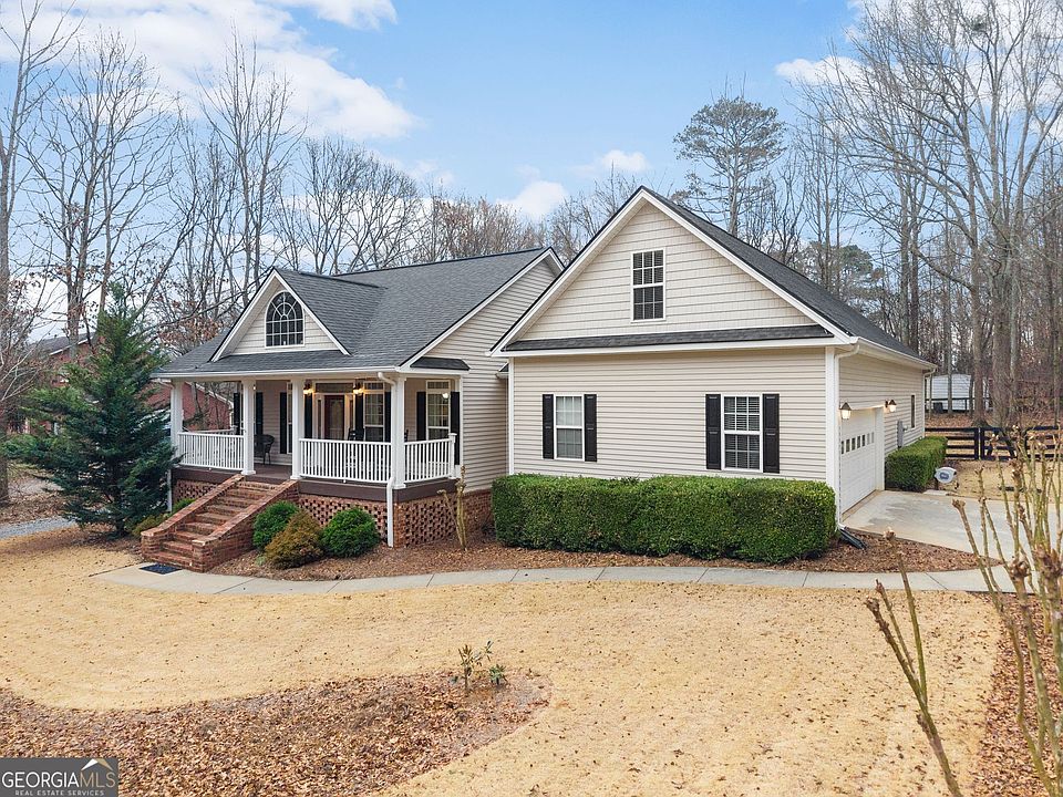 1st image of 96 Magnolia Pl