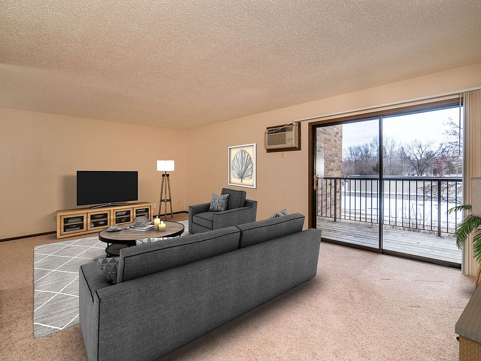 Broadway Apartments 623 W Fir Ave Fergus Falls MN Zillow