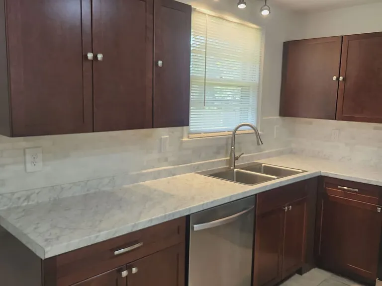 3919 Rusk Ave — Photo 10