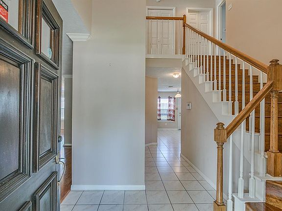 4th image of 9615 Berlin Ct