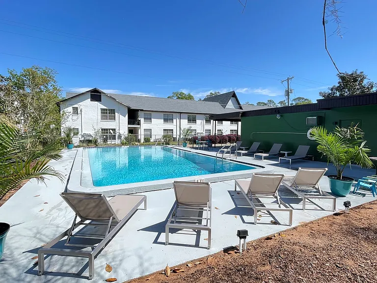 Forest Edge Apartments — Photo 83