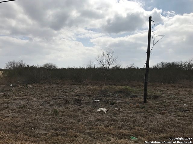 2nd image of 330 E Fm 78