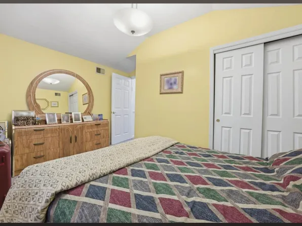 50 Bergen Beach Place image 15 of 15