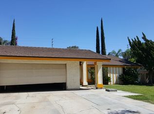 1517 Emerald St, Corona, CA 92882