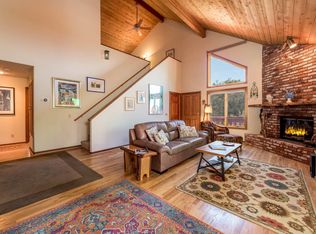 52151 Round Robin Dr, Idyllwild, CA 92549