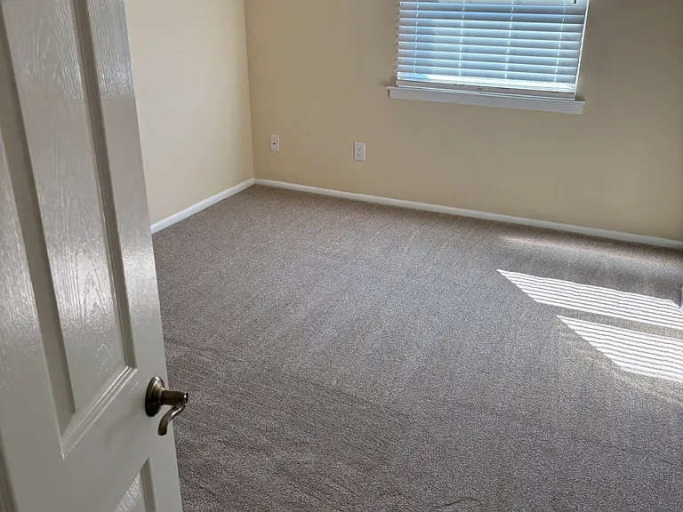 3303 Ashfield Ln — Photo 4