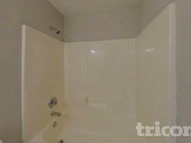 527 W Saddletree Dr — Photo 13