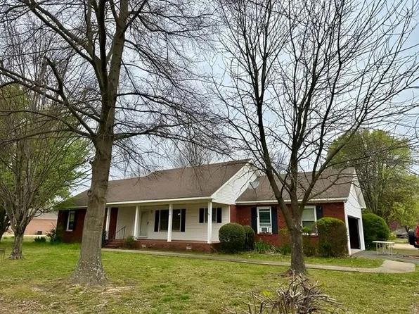 316 Woodmont Cv, Covington, TN 38019