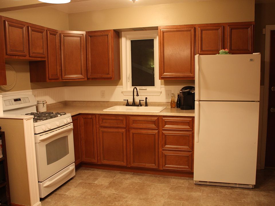 2nd image of 10311 Millwood Ave