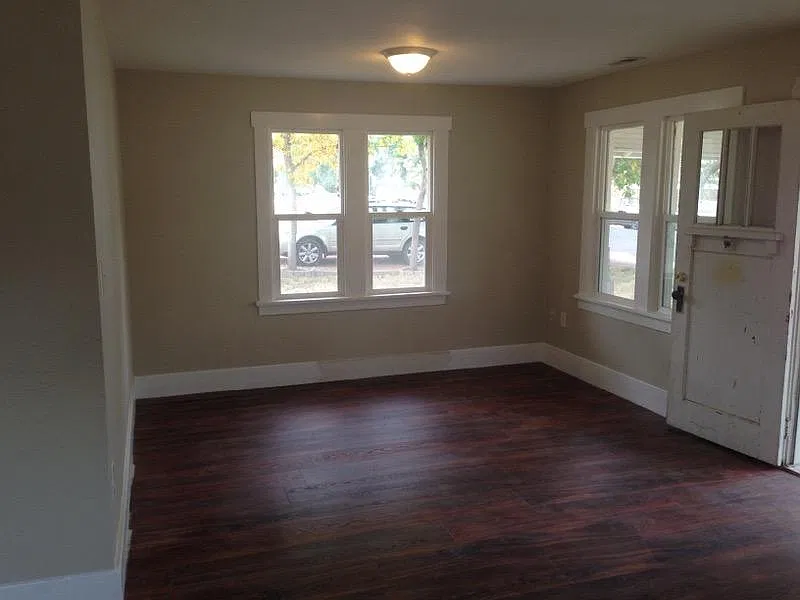 3 bed, 1100 sqft, $1,945 — Photo 4