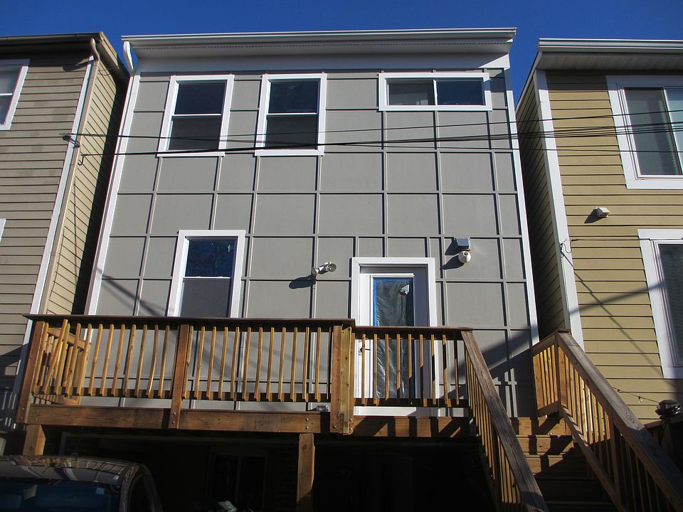 2nd image of 703 Florida Ave NE