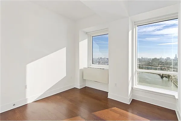 Sold by Urban Realty NYC | media 10