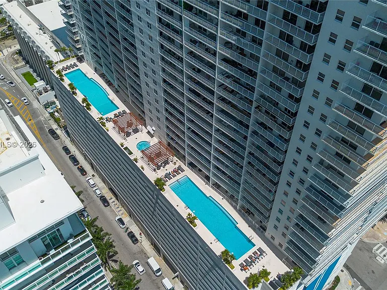 1200 Brickell Bay Dr #4121 — Photo 2