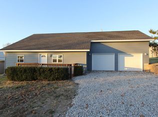 177 Othello Ln, Reeds Spring, MO 65737