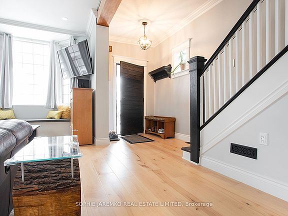 3rd image of 144 Eileen Ave