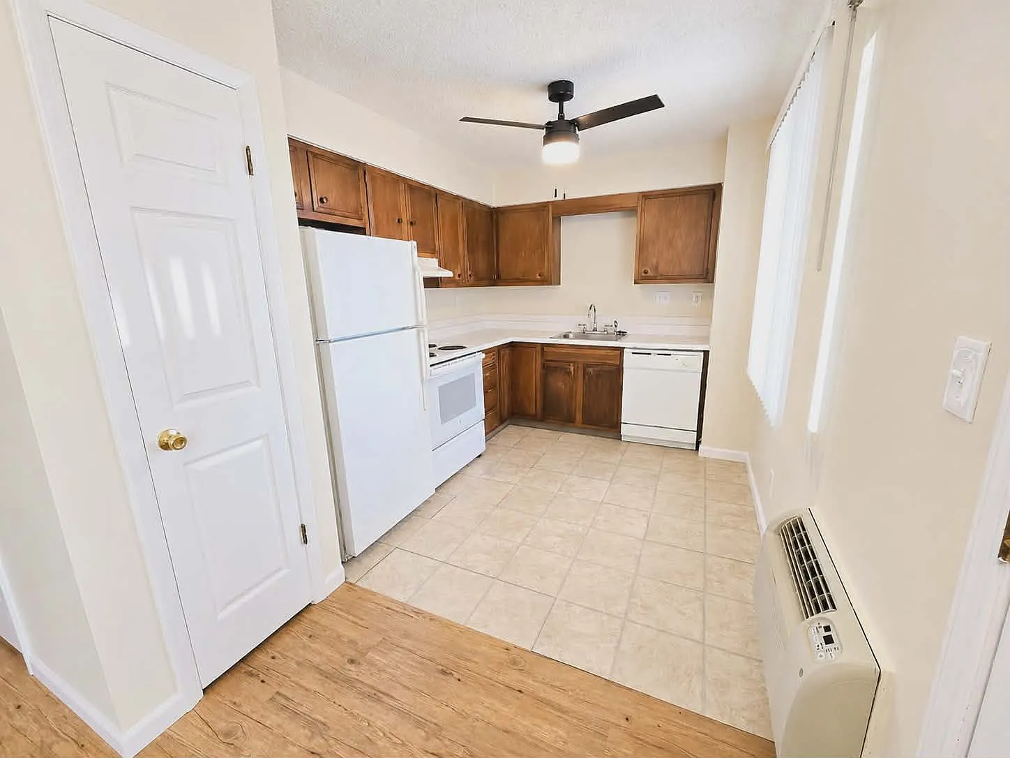 2 bed, $1,150 — Photo 3