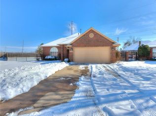 513 N Prestwick St, Norman, OK 73072