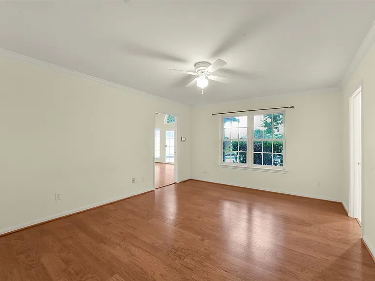 110 Hillcrest Dr — Photo 18