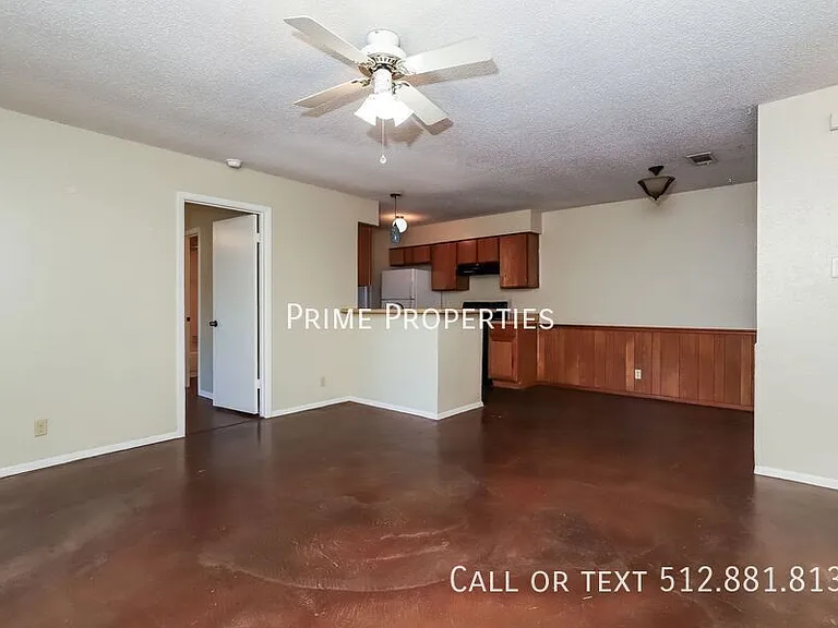 9903A Hundred Oaks Cir — Photo 2