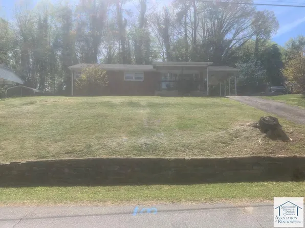 163 Spring Dr, Collinsville, VA 24078